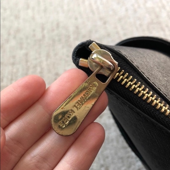 Micheal Kors jet set tote - Picture 9 of 10